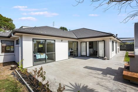 Photo of property in 96 Navigation Drive, Whitby, Porirua, 5024