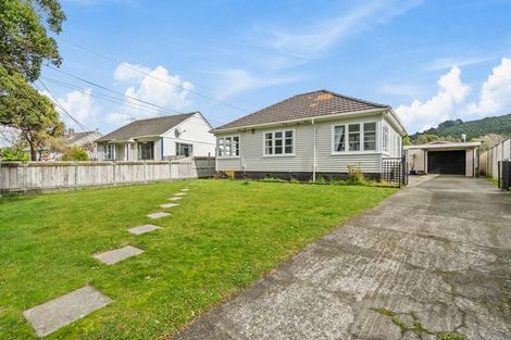 Photo of property in 3 Sellers Grove, Taita, Lower Hutt, 5011