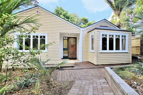 Photo of property in 182 Woodlands Park Road, Titirangi, Auckland, 0604