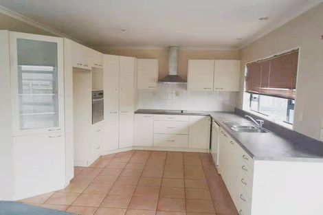 Photo of property in 11 Carlingford Drive, East Tamaki, Auckland, 2016