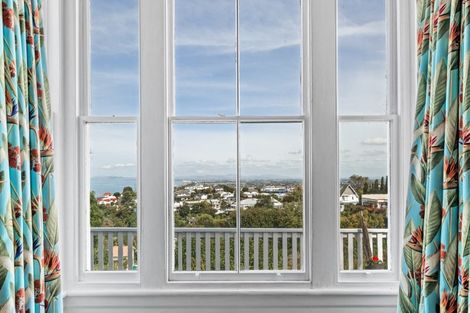 Photo of property in 8 Lighthouse Road, Bluff Hill, Napier, 4110