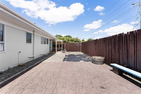 Photo of property in 2/23 Berwyn Avenue, Takanini, 2112