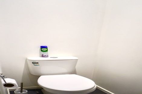 Photo of property in 25 Hutchinsons Road, Bucklands Beach, Auckland, 2014