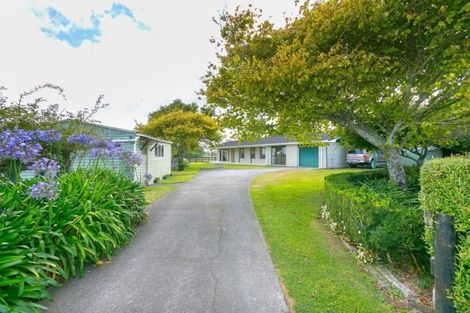 Photo of property in 15 Alfred Road, Egmont Village, New Plymouth, 4371