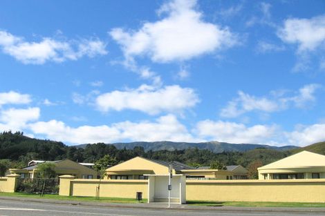 Photo of property in 14/1094 Fergusson Drive, Clouston Park, Upper Hutt, 5018