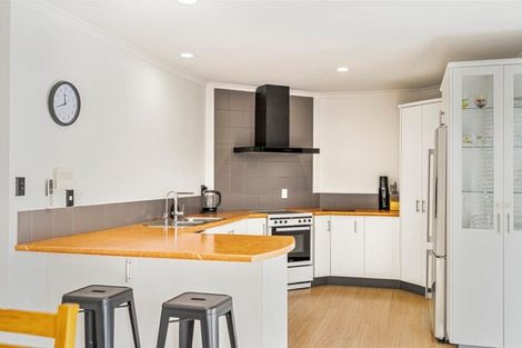 Photo of property in 33 Arabian Drive, Papamoa Beach, Papamoa, 3118