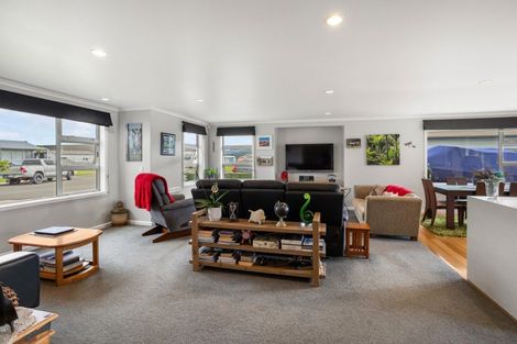 Photo of property in 10 Endeavour Close, Whitianga, 3510