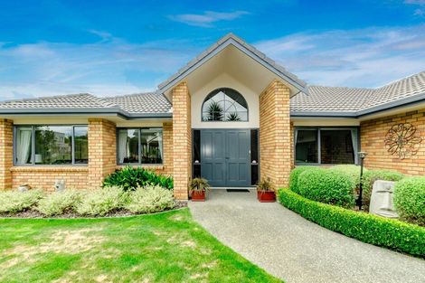 Photo of property in 70 Milne Drive, Paraparaumu, 5032