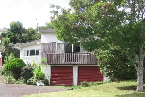 Photo of property in 18 Takapu Street, Henderson, Auckland, 0612