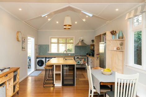 Photo of property in 265 Muritai Road, Eastbourne, Lower Hutt, 5013