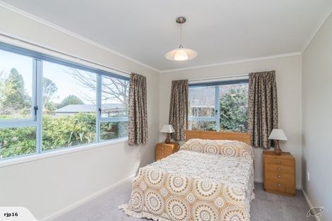 Photo of property in 320 Te Moana Road, Waikanae, 5036