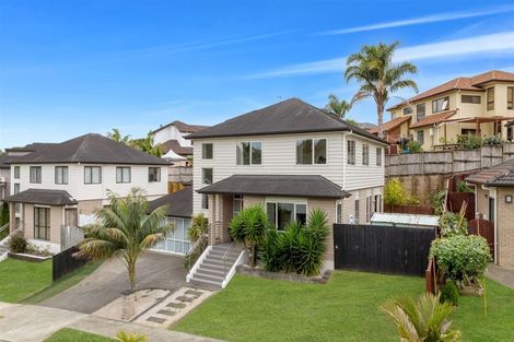 Photo of property in 10 Lucca Crescent, Flat Bush, Auckland, 2019