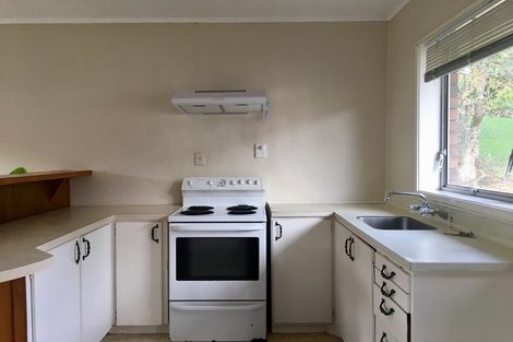 Photo of property in 2/80 Peach Road, Glenfield, Auckland, 0629