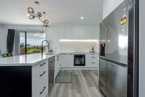 Photo of property in 9 Branigan Parade, Kelvin Grove, Palmerston North, 4414