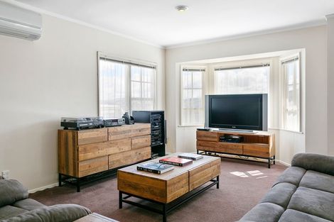 Photo of property in 3 Battersea Place, Richmond Heights, Taupo, 3330