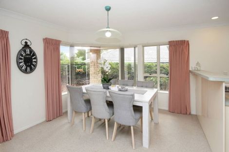 Photo of property in 2/39 Tarnica Road, Northpark, Auckland, 2013
