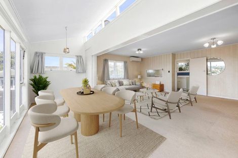 Photo of property in 26 Fairfax Avenue, Northcote, Auckland, 0627