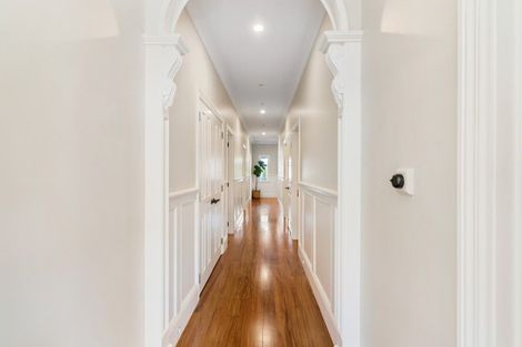 Photo of property in 41 Albert Street, Riverhead, 0820