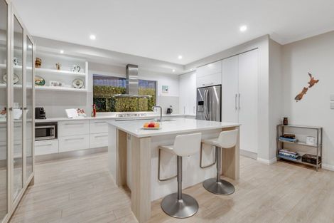 Photo of property in 225 Millwater Parkway, Silverdale, 0932