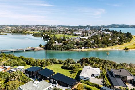 Photo of property in 45b Rosario Crescent, Red Beach, 0932