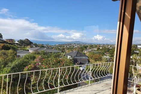 Photo of property in 1 Wisteria Way, Mairangi Bay, Auckland, 0630