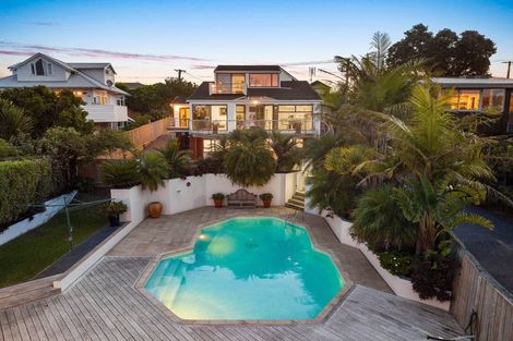 Photo of property in 59 East Coast Road, Castor Bay, Auckland, 0620