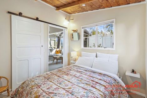 Photo of property in 2/221 Rangatira Road, Beach Haven, Auckland, 0626