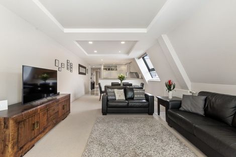 Photo of property in 1152 Whakaue Street, Rotorua, 3010