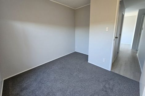 Photo of property in 1/25 Sartors Avenue, Northcross, Auckland, 0630