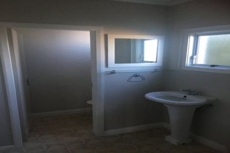 Photo of property in 21 Crawford Road, Kilbirnie, Wellington, 6022