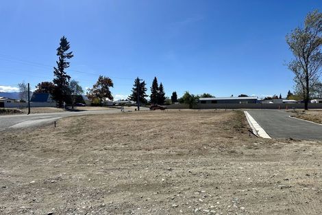 Photo of property in 25 Ohau Road, Twizel, 7901