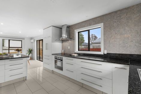 Photo of property in 73 Condell Avenue, Papanui, Christchurch, 8053
