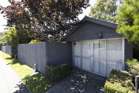 Photo of property in 144a High Street, Oxford, 7430