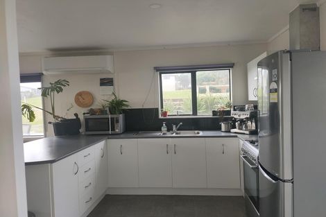 Photo of property in 186 Pukehina Parade, Pukehina, Te Puke, 3189