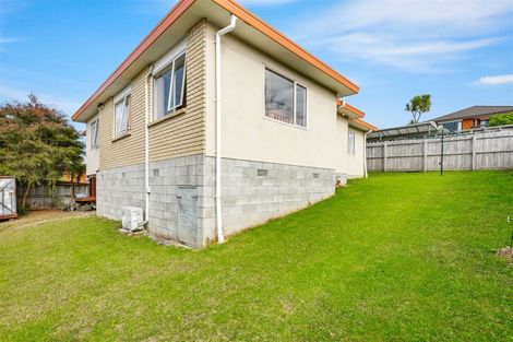 Photo of property in 51 Broadfield Street, Massey, Auckland, 0614