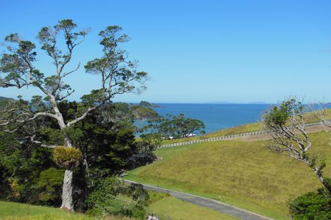 Photo of property in 19 Ongutukura Way, Oakura, Hikurangi, 0184