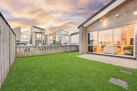 Photo of property in 20 Herekino Street, Westgate, Auckland, 0814