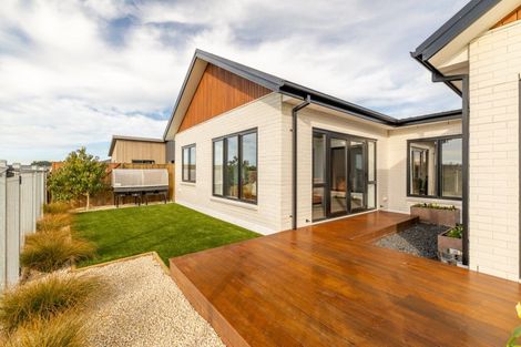 Photo of property in 79 Te Hurunui Drive, Pegasus, 7612