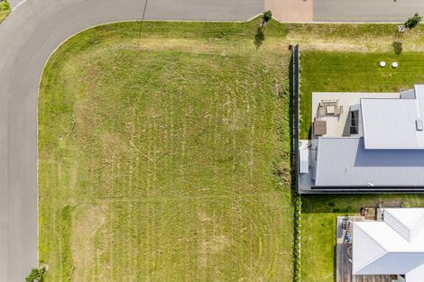 Photo of property in 27 Te Awanga Terrace, Te Awanga, 4102