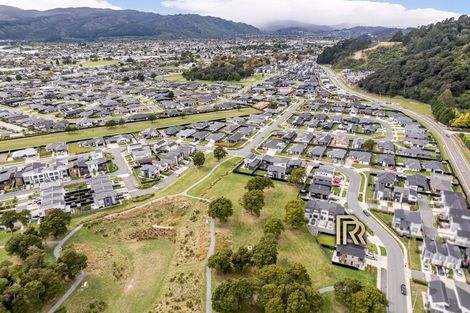 Photo of property in 84 Mawai Hakona Drive, Wallaceville, Upper Hutt, 5018