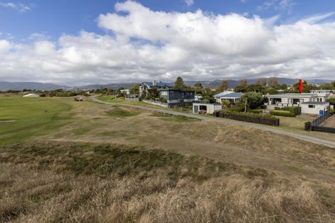 Photo of property in 5 Eatwell Avenue, Paraparaumu Beach, Paraparaumu, 5032