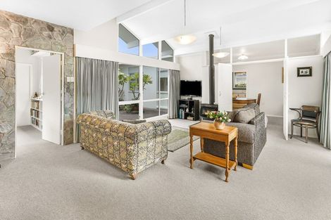 Photo of property in 24 Bernard Street, Chedworth, Hamilton, 3210