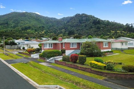 Photo of property in 11 Brick Street, Te Aroha, 3320