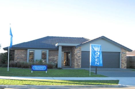 Photo of property in 15 Turnberry Drive, Wattle Downs, Auckland, 2103