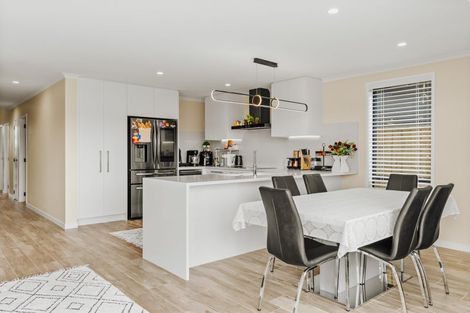 Photo of property in 34 Tangaroa Place, Poike, Tauranga, 3112