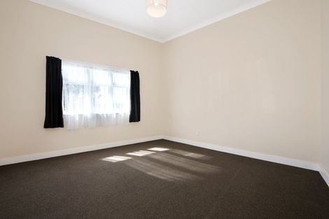 Photo of property in 2 Henry Street, Kilbirnie, Wellington, 6022
