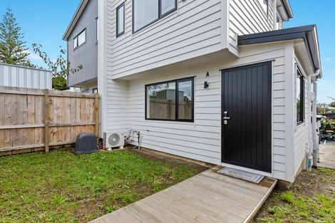 Photo of property in 49a Golf Road, New Lynn, Auckland, 0600