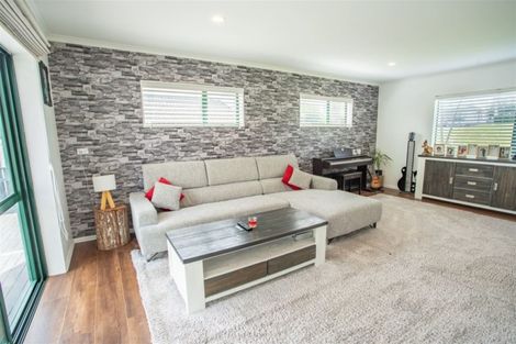 Photo of property in 66b Onerahi Road, Onerahi, Whangarei, 0110