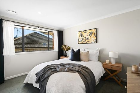 Photo of property in 6 Compton Grove, Huntington, Hamilton, 3210