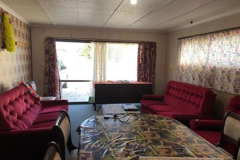 Photo of property in 14 Fairdale Avenue, Red Hill, Papakura, 2110